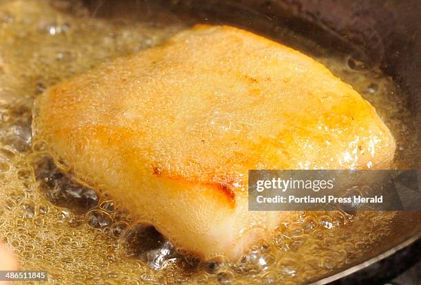 Fluke Rack Filet 11 Fluke Fillet Stock Photos, High-Res Pictures, and Images - Getty Images
