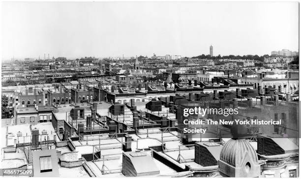 Rooftop view of northeast from Brooklyn Hospital, Brooklyn, New York, mid 1900s. Brooklyn Museum on the right.