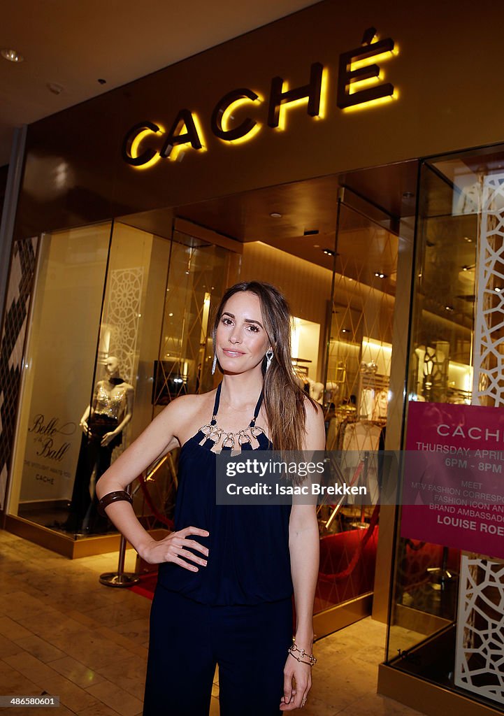 Louise Roe At Cache Las Vegas Fashion Show Mall