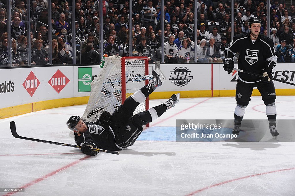 San Jose Sharks v Los Angeles Kings - Game Four