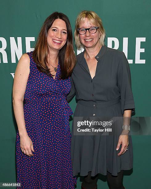 Gillian Flynn and Laura Lippman visit the Barnes & Noble Union Square on April 24, 2014 in New York City.