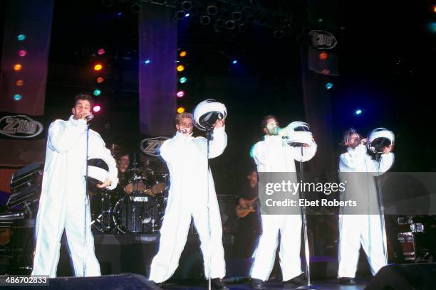 Nsync 1998 Photos and Premium High Res Pictures - Getty Images