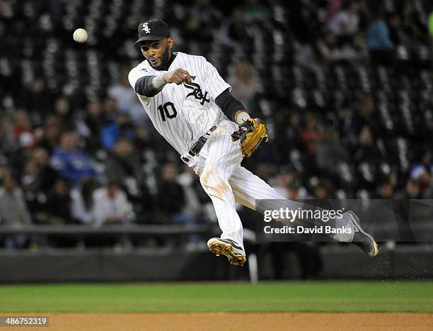 Alexei Ramirez of the Chicago White Sox tries to make a play on an infield single by Ben Zobrist of the Tampa Bay Rays during the sixth inning on...