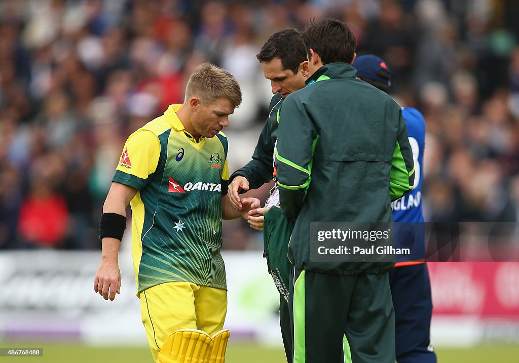 England v Australia - 2nd Royal London One-Day Series 2015