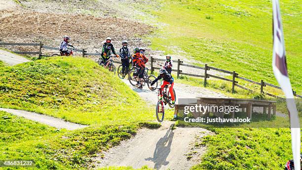 jump with mountain bike - winterberg stockfoto's en -beelden