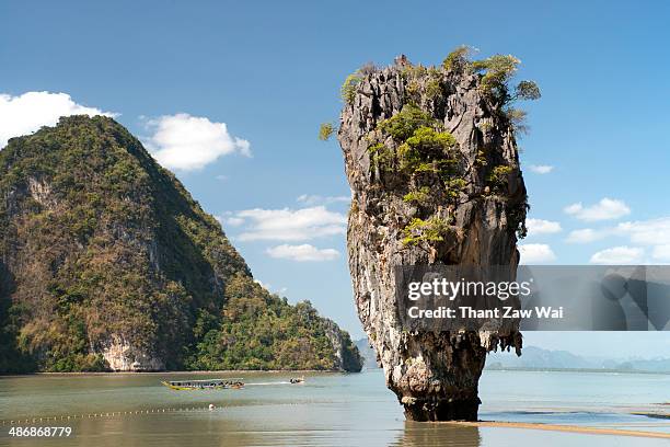 beautiful islet ko tapu - james bond island stock pictures, royalty-free photos & images