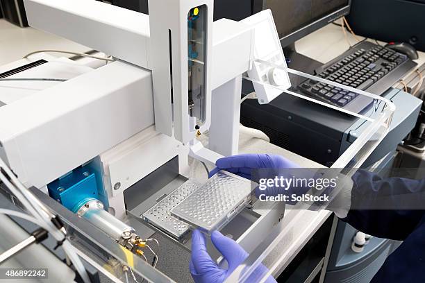 advanced medical technology testing - blood cancer stock pictures, royalty-free photos & images