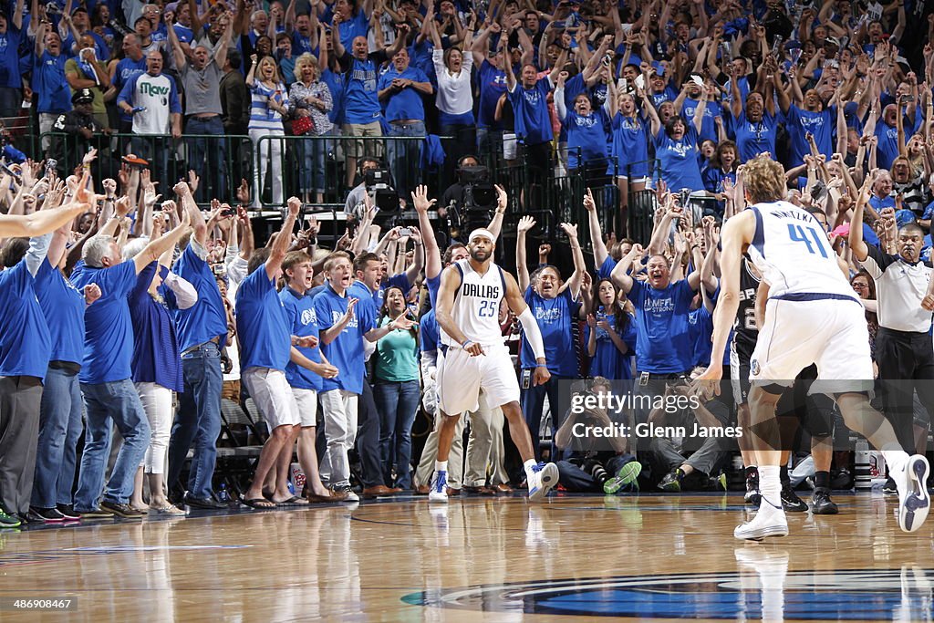 San Antonio Spurs v Dallas Mavericks - Game Three