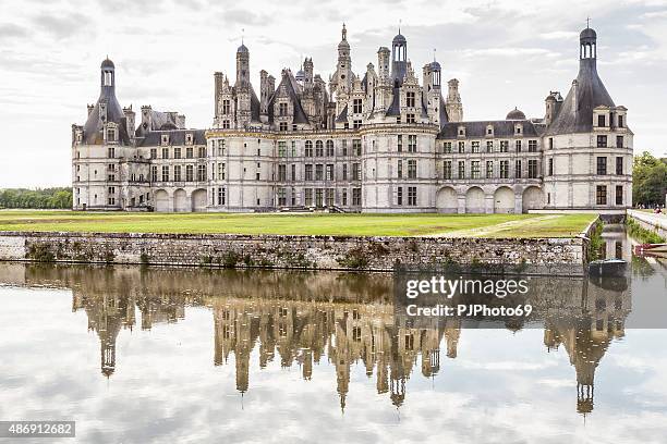 chambord castle - loire - france - blois stock pictures, royalty-free photos & images
