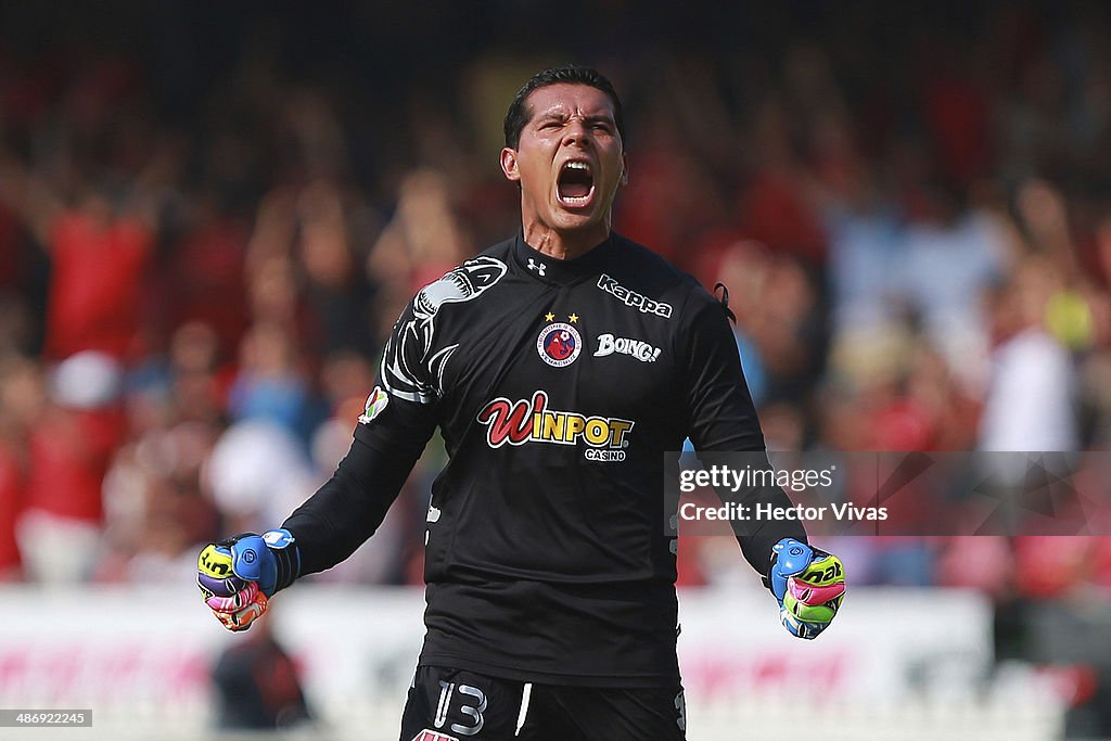 Veracruz v Santos Laguna - Clausura 2014 Liga MX