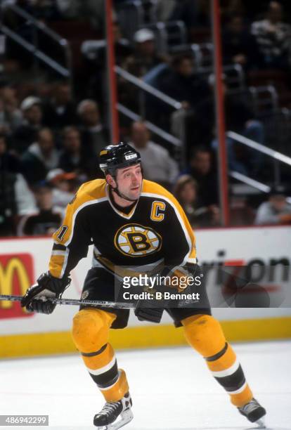 Jason Allison of the Boston Bruins skates on the ice during an NHL game against the Philadelphia Flyers on March 5, 2001 at the Wells Fargo Center in...