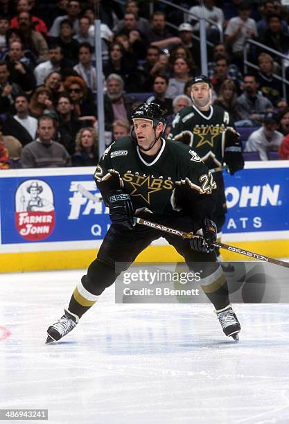 Kirk Muller of the Dallas Stars skates on the ice during an NHL game against the Los Angeles Kings on February 11, 2000 at the Staples Center in Los...