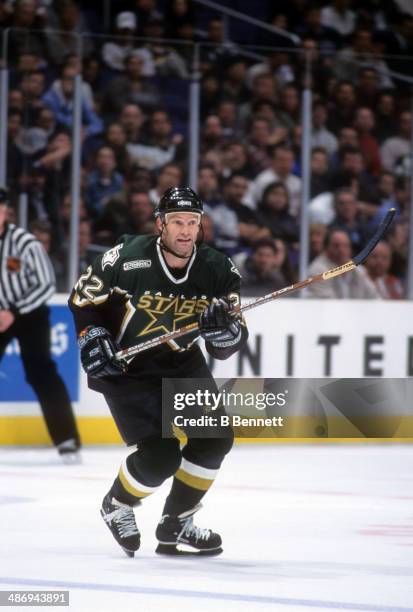 Kirk Muller of the Dallas Stars skates on the ice during an NHL game against the Los Angeles Kings on January 20, 2000 at the Staples Center in Los...