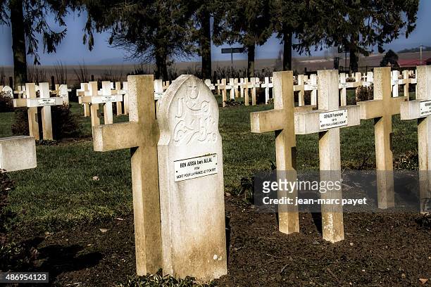 Muslim grave in the french cemetery of Malmaison The chemin des dames is located between Soissons Laon and Reims. It is in this place took place in...