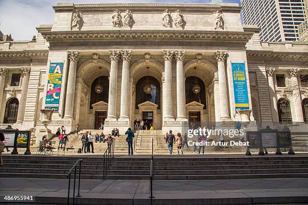 Person Outside Library Public Library Outside Photos and Premium High Res Pictures - Getty Images
