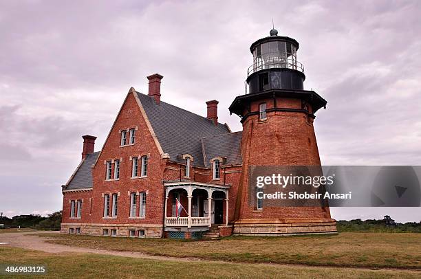 block island southeast light, rhode island - block island lighthouse stock pictures, royalty-free photos & images