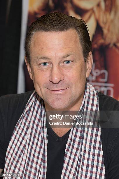 Grant Bowler attends the 2014 Chicago Comic and Entertainment Expo at McCormick Place on April 26, 2014 in Chicago, Illinois.