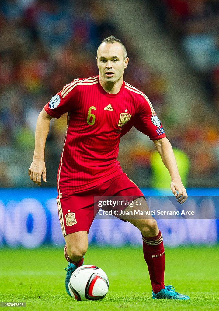 Spain v Slovakia - UEFA EURO 2016 Qualifier