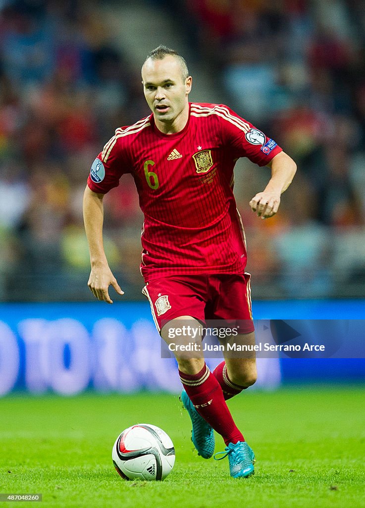 Spain v Slovakia - UEFA EURO 2016 Qualifier