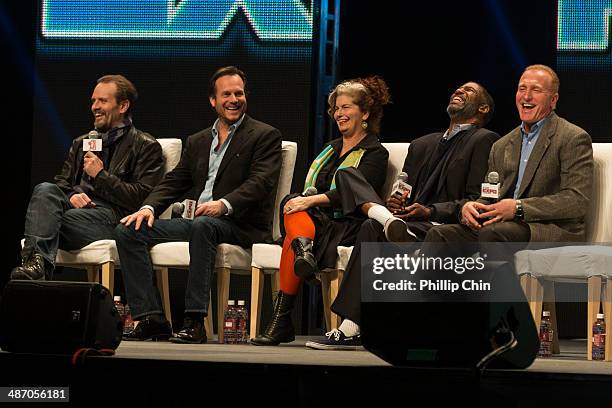 Aliens" actors Michaerl Biehn, Bill Paxton, Jenette Goldstein, Ricco Ross and Mark Rolston reunite together to celebrate their iconic film "Aliens"...