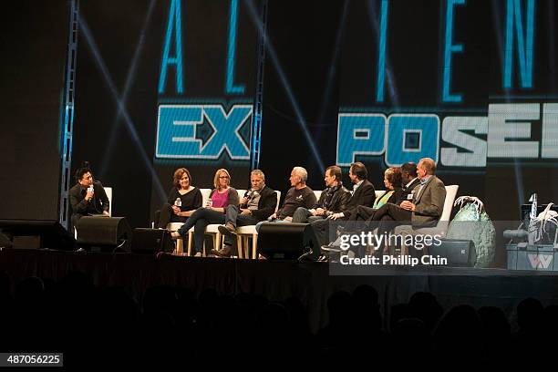 Star Trek actor and moderator Garrett Wang, "Aliens" actors Sigourney Weaver, Carrie Henn, Paul Reiser, Lance Henriksen, Michaerl Biehn, Bill Paxton,...