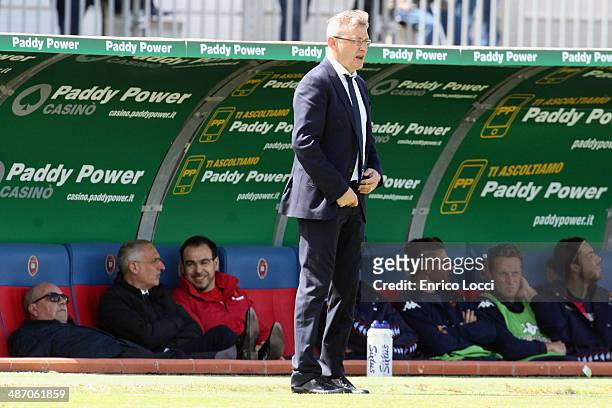 Ivo Pulga coach of Cagliari looks on during the Serie A match between Cagliari Calcio and Parma FC at Stadio Sant'Elia on April 27, 2014 in Cagliari,...