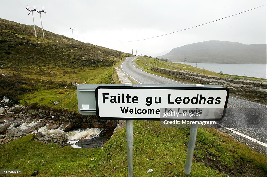 Sign at the Border between Harris and Lewis