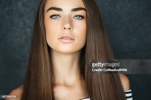 292,726 Straight Hair Photos and Premium High Res Pictures - Getty Images