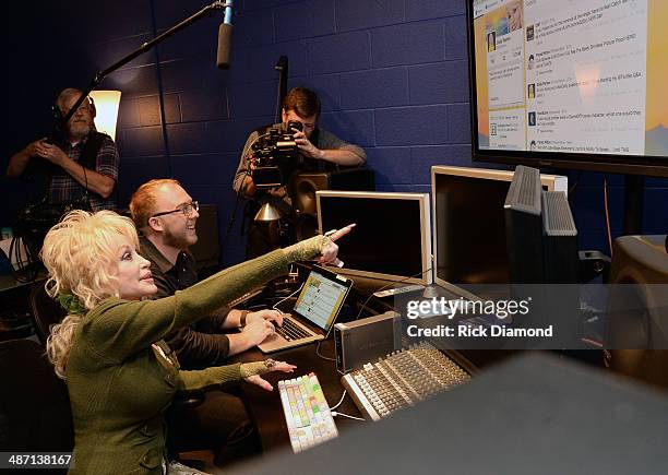 Back row: Kirt Webster, Webster PR, Danny Nozell, CTK Mangement. Front row: Dolly Parton and Luke Myszka, CTK Mangement/Dolly Records watch as Dolly...