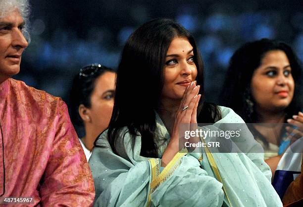 Indian Bollywood film actress Aishwarya Rai Bachchan attends the commemoration of the third death anniversary of Indian guru and spiritual leader...