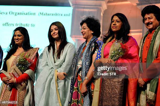 Indian Bollywood play back singer Richa Sharma, Bollywood film actress Aishwarya Rai Bachchan, singer Padmashree Padmaja Pheneny Jogleka, play back...