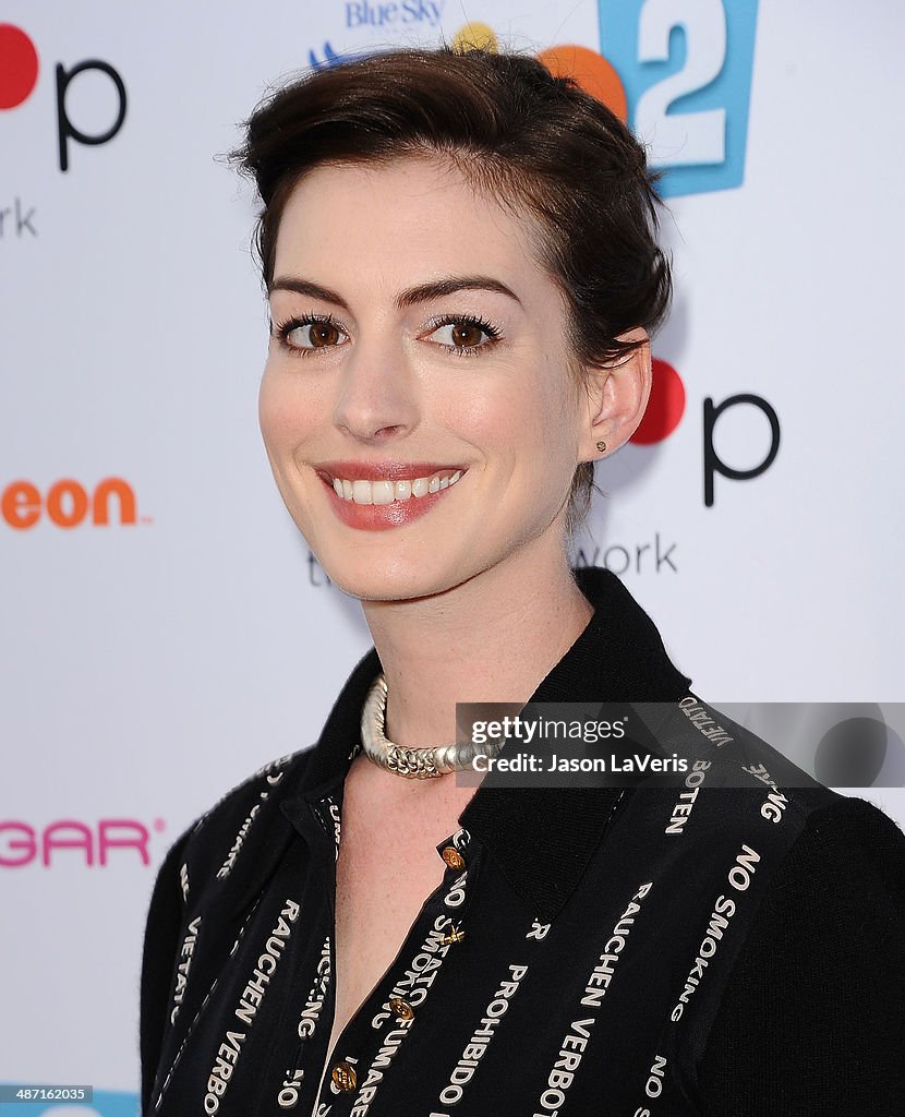 Lollipop Theater Network's A Night Under The Stars Hosted By Anne Hathaway