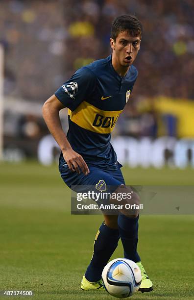 Rodrigo Bentancur of Boca Juniors drives the ball during a match between Boca Juniors and San Lorenzo as part of 23rd round of Torneo Primera...