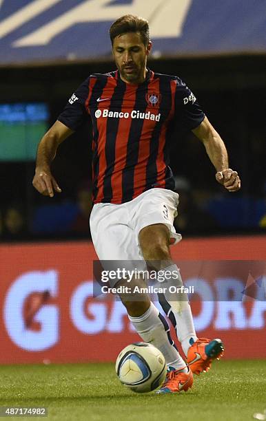 Mario Yepes of San Lorenzo controls the ball during a match between Boca Juniors and San Lorenzo as part of 23rd round of Torneo Primera Division...