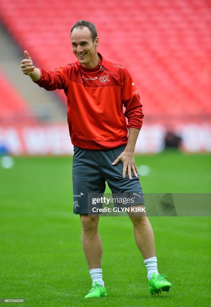 FBL-EURO-2016-ENG-SUI-TRAINING