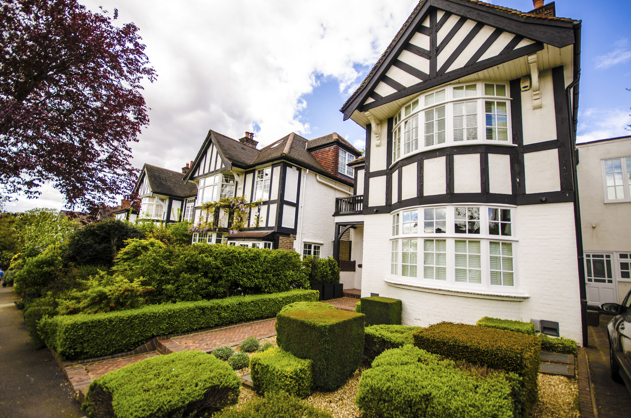 British Tudor houses in London British Tudor houses in London