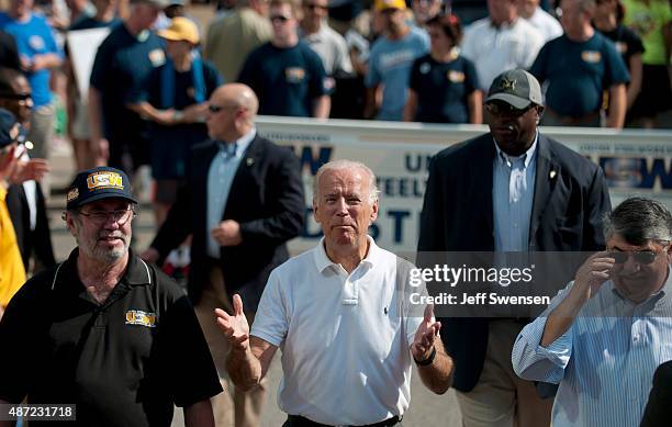 Vice President Joe Biden walks in the annual Allegheny County Labor Day Parade September 7, 2015 in Pittsburgh, Pennsylvania. Biden has been subject...