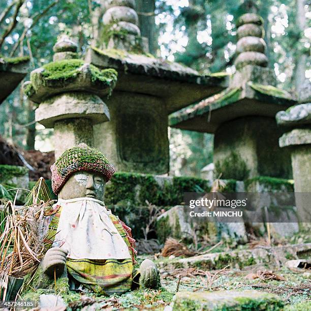 a jizo statue in okunoin - koya san stock pictures, royalty-free photos & images