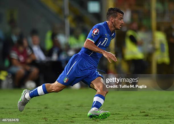 Alessandro Florenzi of Italy in action during the UEFA EURO 2016 Qualifier match between Italy and Bulgaria on September 6, 2015 in Palermo, Italy.