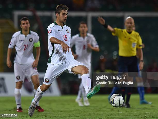 Ivaylo Chochev of Bulgaria in action during the UEFA EURO 2016 Qualifier match between Italy and Bulgaria on September 6, 2015 in Palermo, Italy.