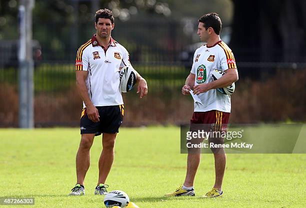 Coach Trent Barrett talks with Danny Buderus during a Country Origin training session at Kippax Lake on April 29, 2014 in Sydney, Australia.