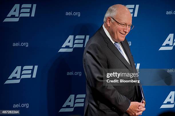 Cheney Smiling 427 Dick Cheney Smile Stock Photos, High-Res Pictures, and Images ...