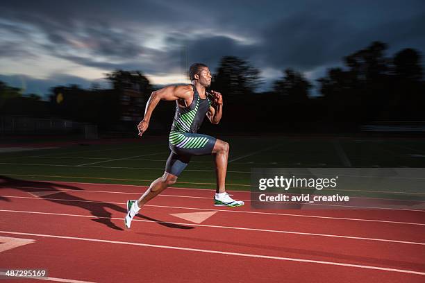 track and field sprinter - 2014 track field stock pictures, royalty-free photos & images