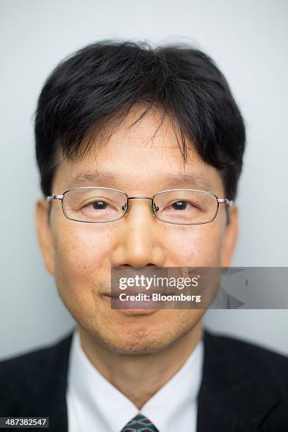 11 Ex Daiwa Rogue Trader Toshihide Iguchi Interview Stock Photos, High-Res  Pictures, and Images - Getty Images