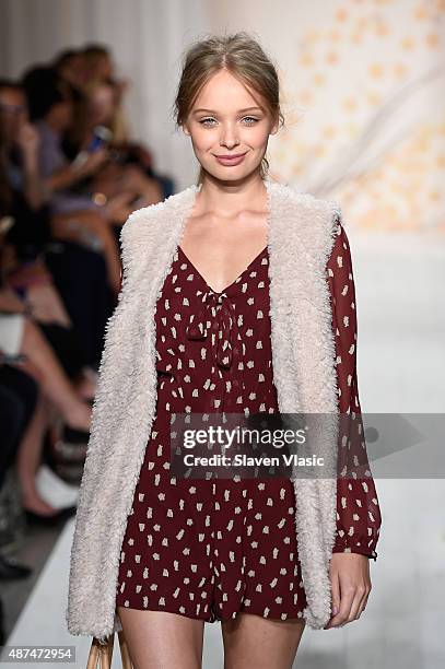 Model walks the runway at the LC Lauren Conrad fashion show during New York Fashion Week Spring 2016 at Skylight Modern on September 9, 2015 in New...