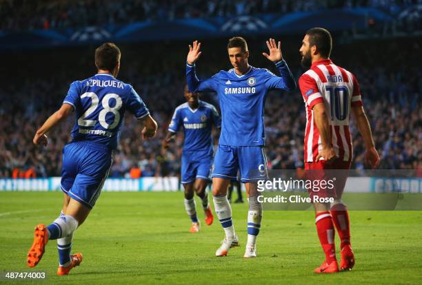 Fernando Torres of Chelsea celebrates scoring the opening goal during the UEFA Champions League semi-final second leg match between Chelsea and Club...