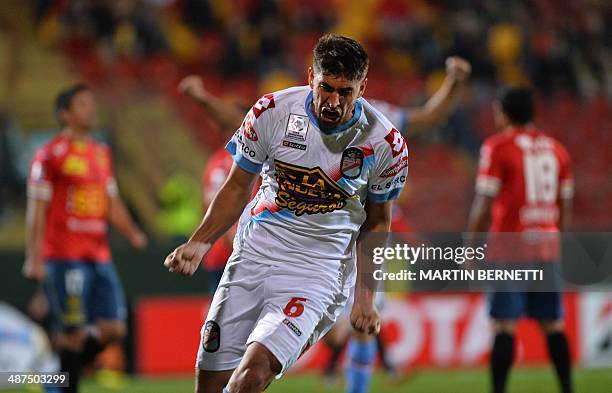 Argentina's Arnenal's footballer Diego Braghieri celebrates his goal against Chilean Union Espanola during their Copa Libertadores 2014 round before...