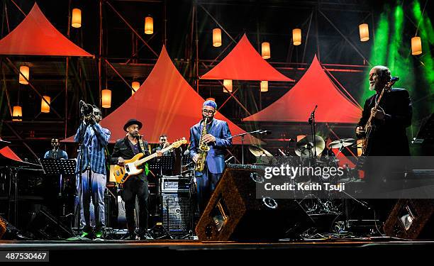 Roy Hargrove, Marcus Miller, Kenny Garett and John Scofield perform on stage at the 2014 International Jazz Day Global Concert on April 30, 2014 in...