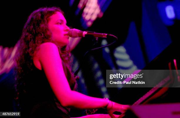 American musician Norah Jones plays piano onstage at the House of Blues, Chicago, Illinois, April 16, 2002.