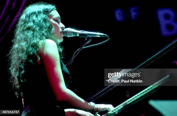 American musician Norah Jones plays piano onstage at the House of Blues, Chicago, Illinois, April 16, 2002.